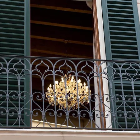 Costa Masciarelli - Affrescate A Due Passi Dal Duomo Bed & Breakfast