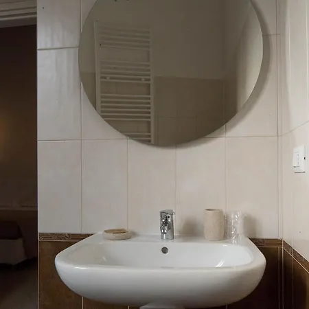 Bed & Breakfast Costa Masciarelli - Affrescate A Due Passi Dal Duomo