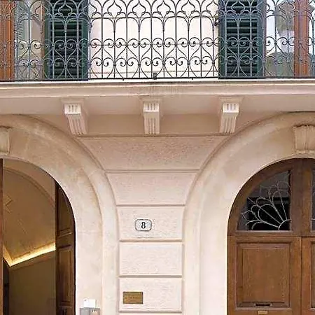 Costa Masciarelli - Affrescate A Due Passi Dal Duomo Bed and Breakfast Λ' Άκουιλα