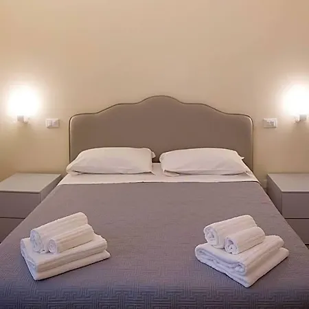 Bed and Breakfast Costa Masciarelli - Affrescate A Due Passi Dal Duomo