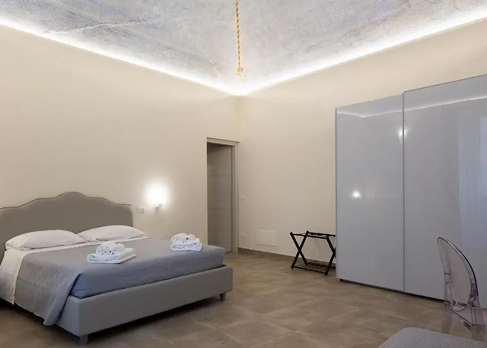 Costa Masciarelli - Affrescate A Due Passi Dal Duomo فندق مبيت وإفطار 3*