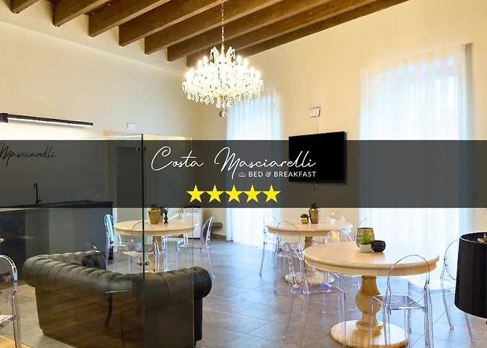 فندق مبيت وإفطار Costa Masciarelli - Affrescate A Due Passi Dal Duomo LʼAquila